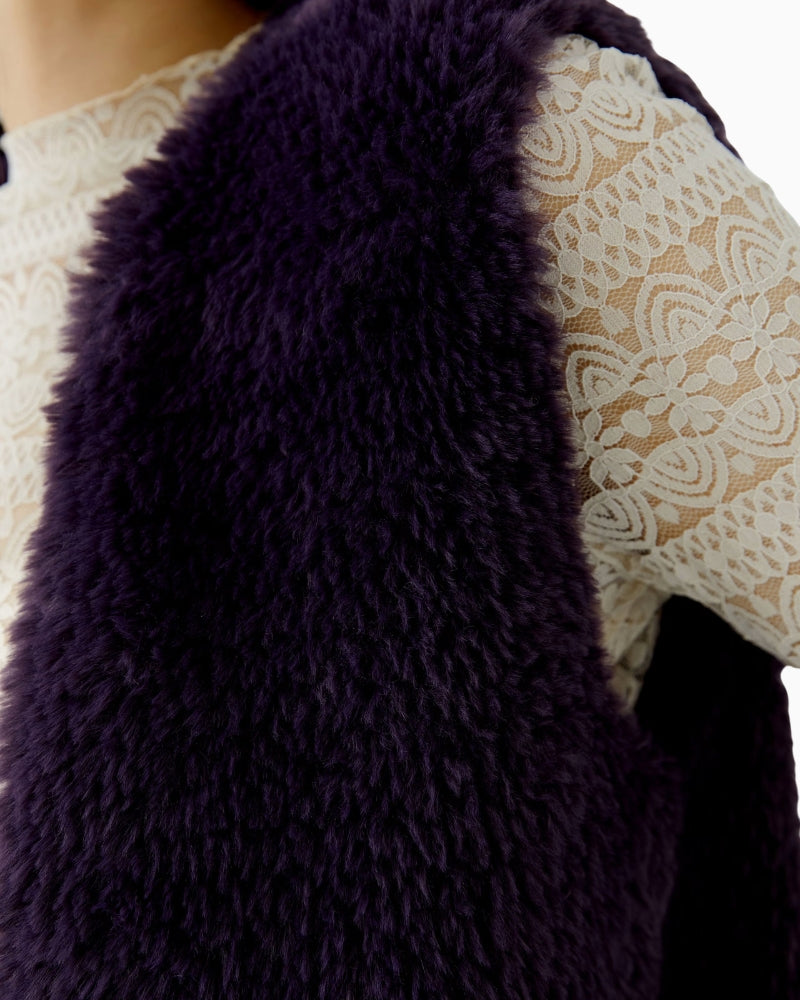Oui Faux Fur Gilet in Violet faux fur texture detail