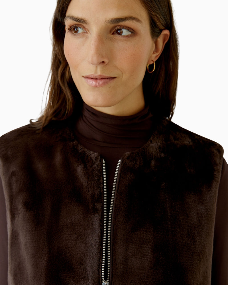 Oui Faux Fur Gilet in brown faux fur neckline detail