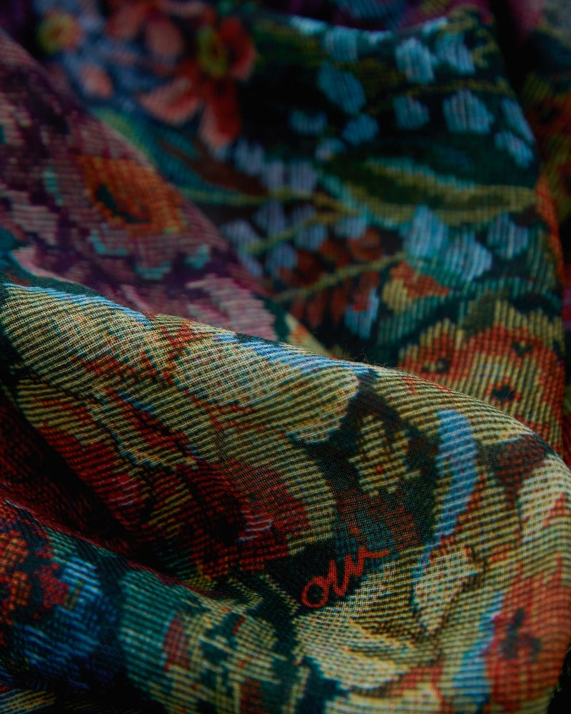Oui Floral Gobelin Scarf in Multicolour floral print detail