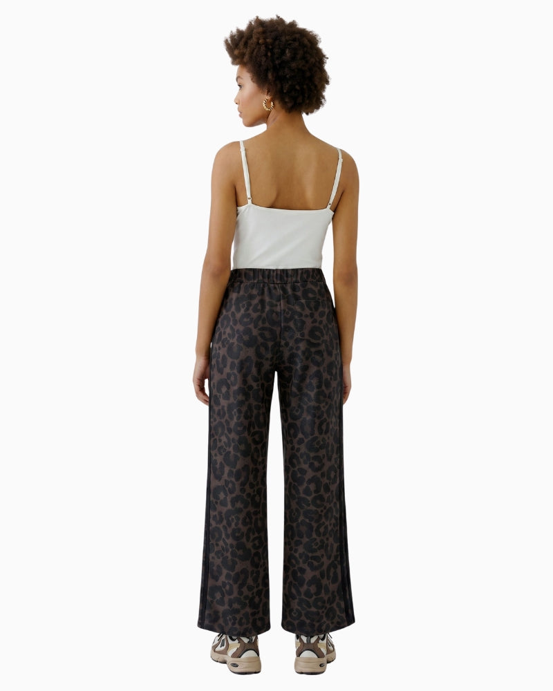 Oui Jogger in Leopard back view
