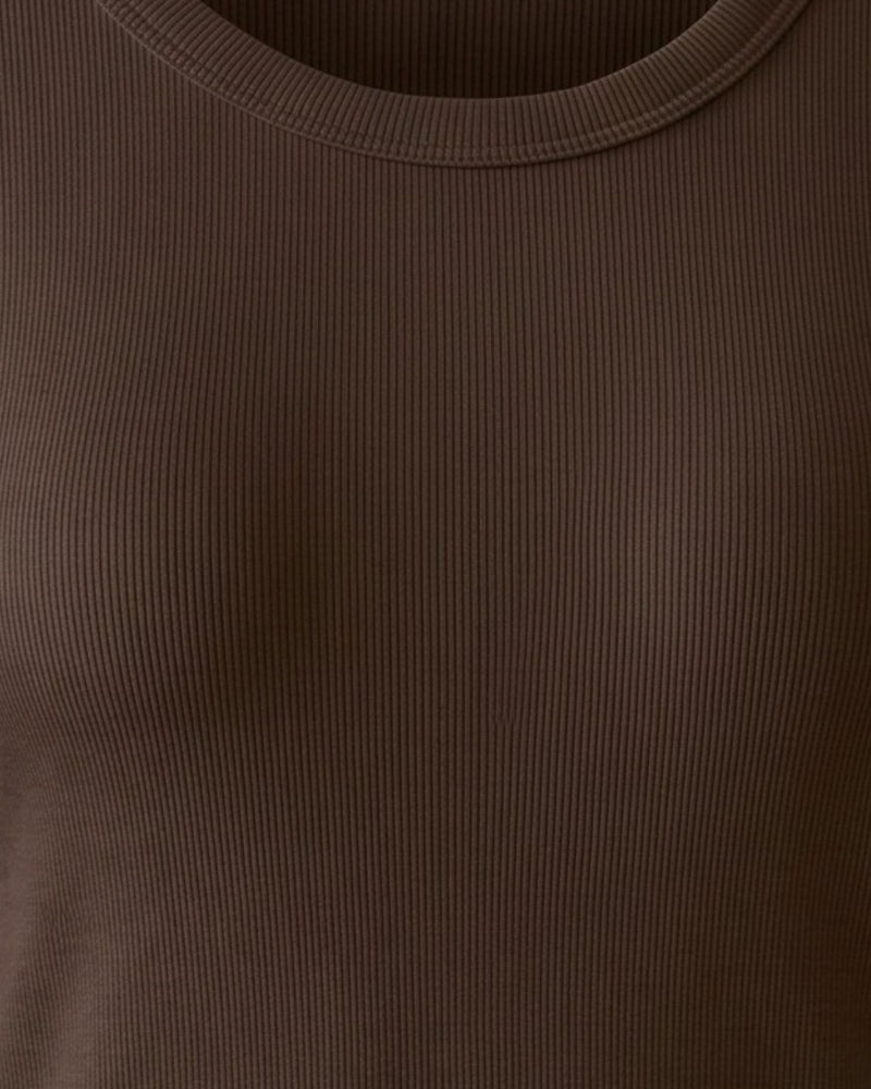 Oui Long Sleeve Ribbed T-Shirt in Brown close-up front view
