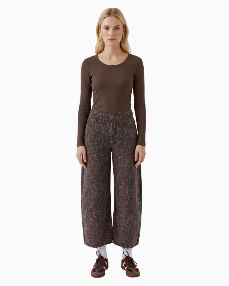 Oui Long Sleeve Ribbed T-Shirt in Brown front product view