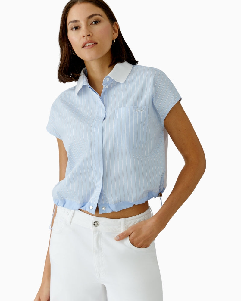 Oui Patch blouse in light blue front view
