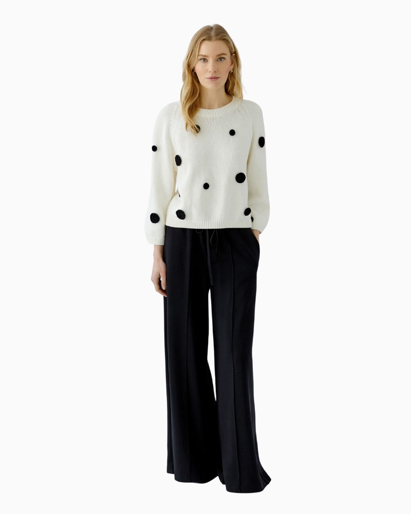 Oui Pullover in white and black full-length front view