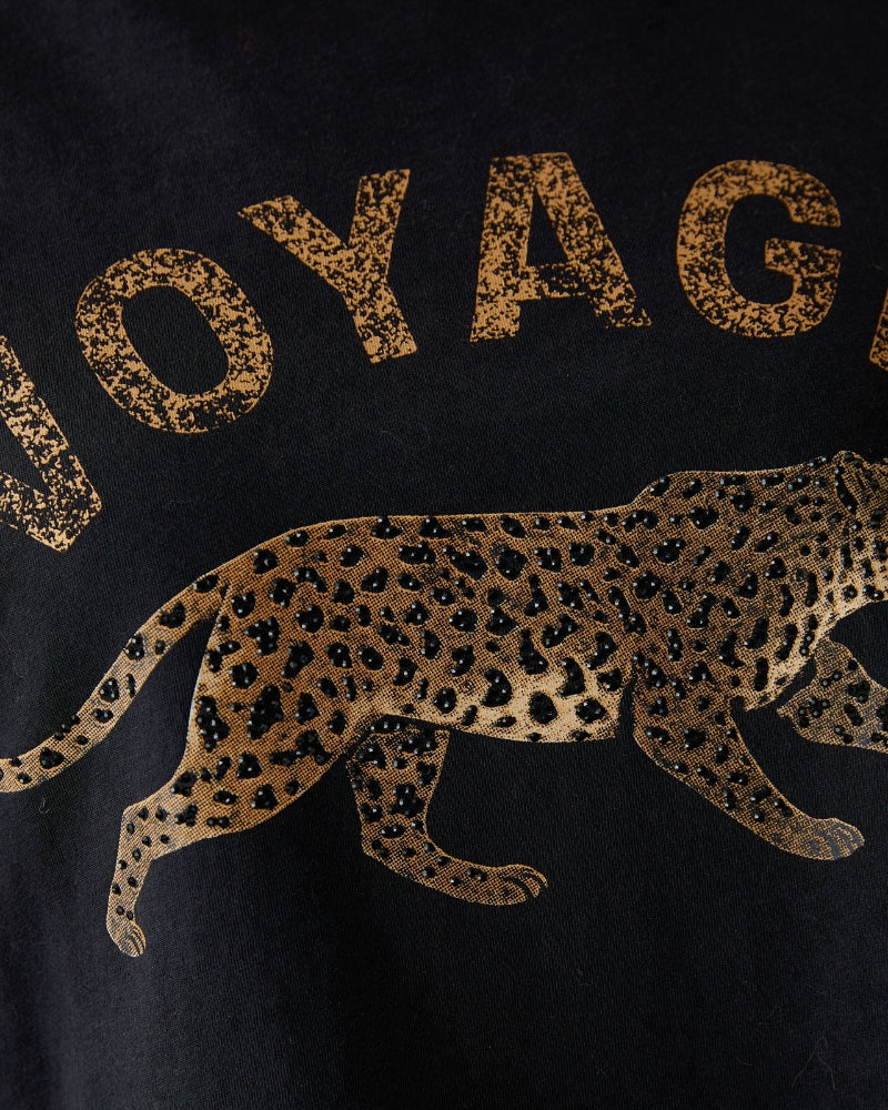 Oui Voyage T-Shirt in Washed Black Voyage graphic detail