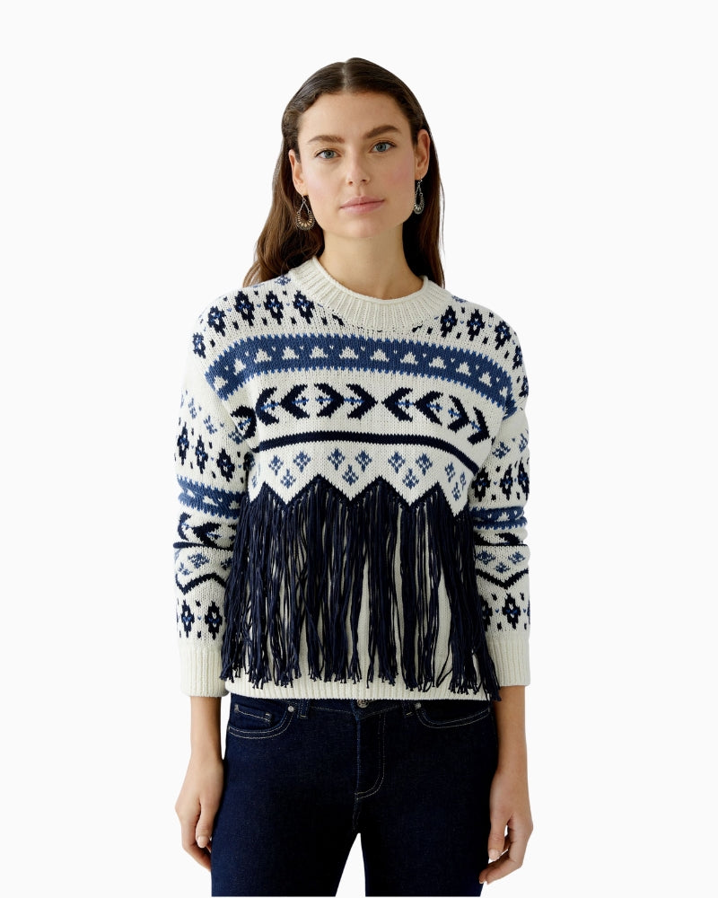 Oui pullover in white and blue with knotted fringe along neckline