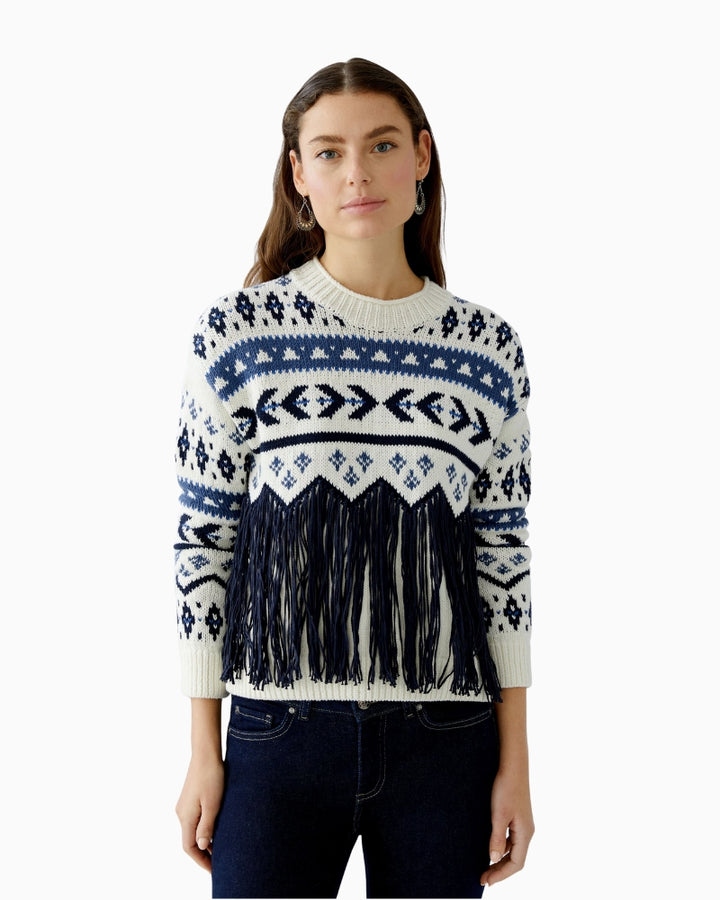 Oui pullover in white and blue with knotted fringe along neckline