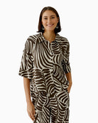 Oui printed viscose blouse dark brown off-white front view on model