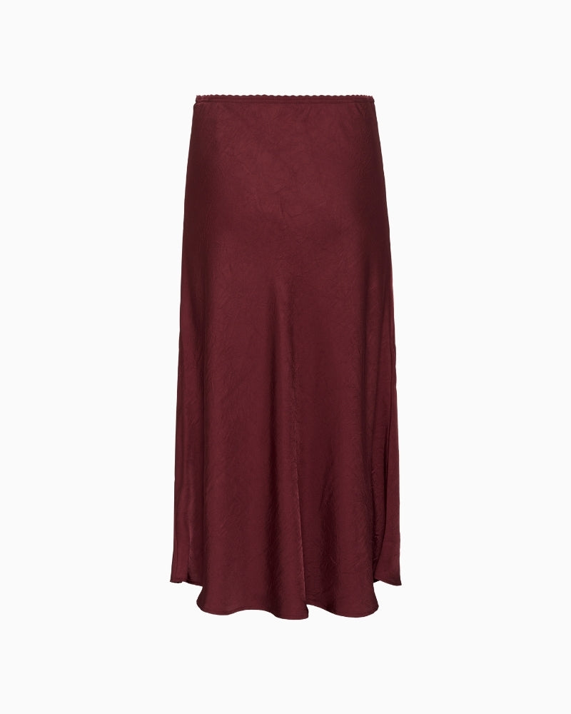 Back view of LaurinaPW skirt showing smooth drape and elastic waistband