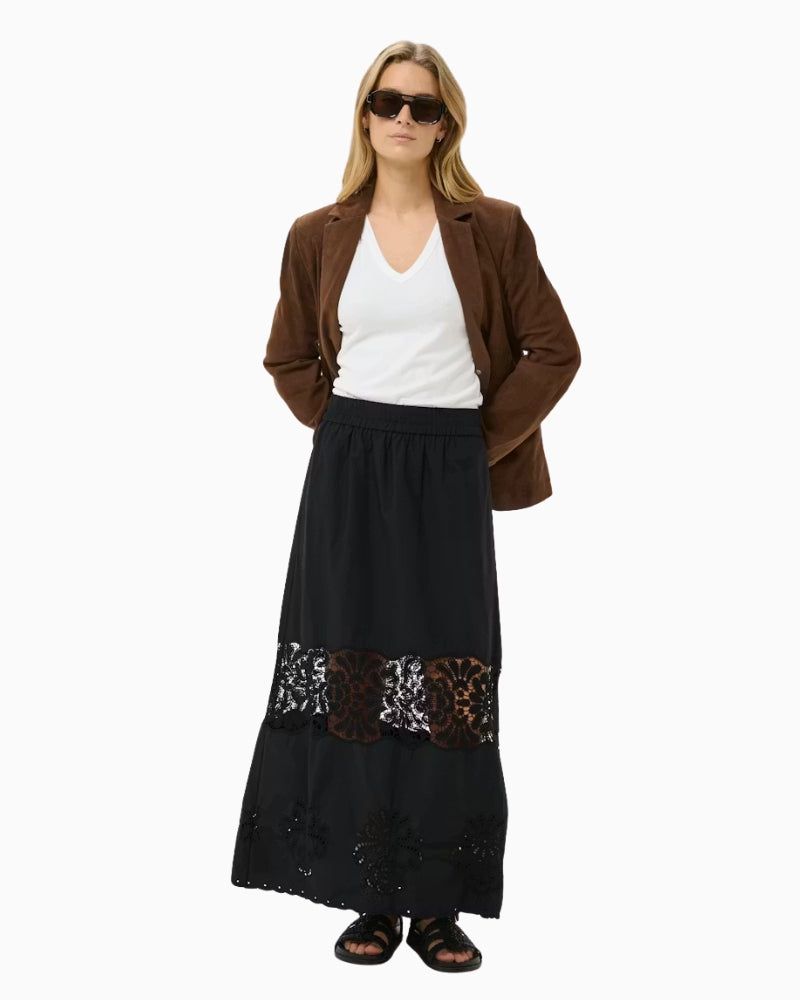 Part Two AnciaPW Skirt in black front view on model