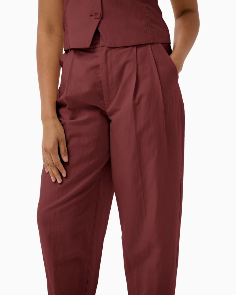 Part Two BeatrizPW Trousers in dark red pleat detail