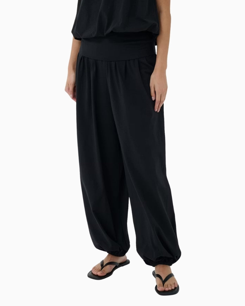Part Two BeritePW Trousers in black front view