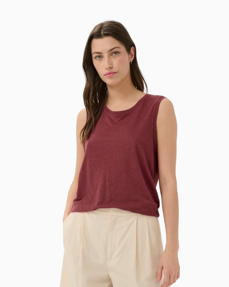 Part Two BuenaPW Top in red front view