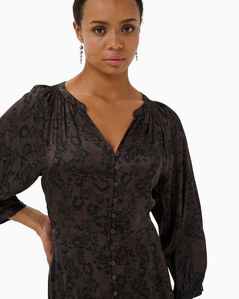 Part Two Deedee Dress in Brown Gradient Flower collar detail