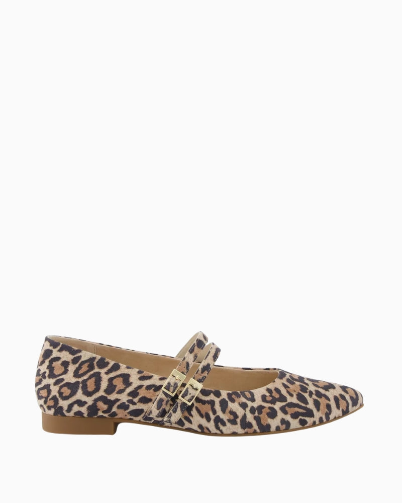 Paul Green ballerina flats in soft velvety leather with pointed toe and strap