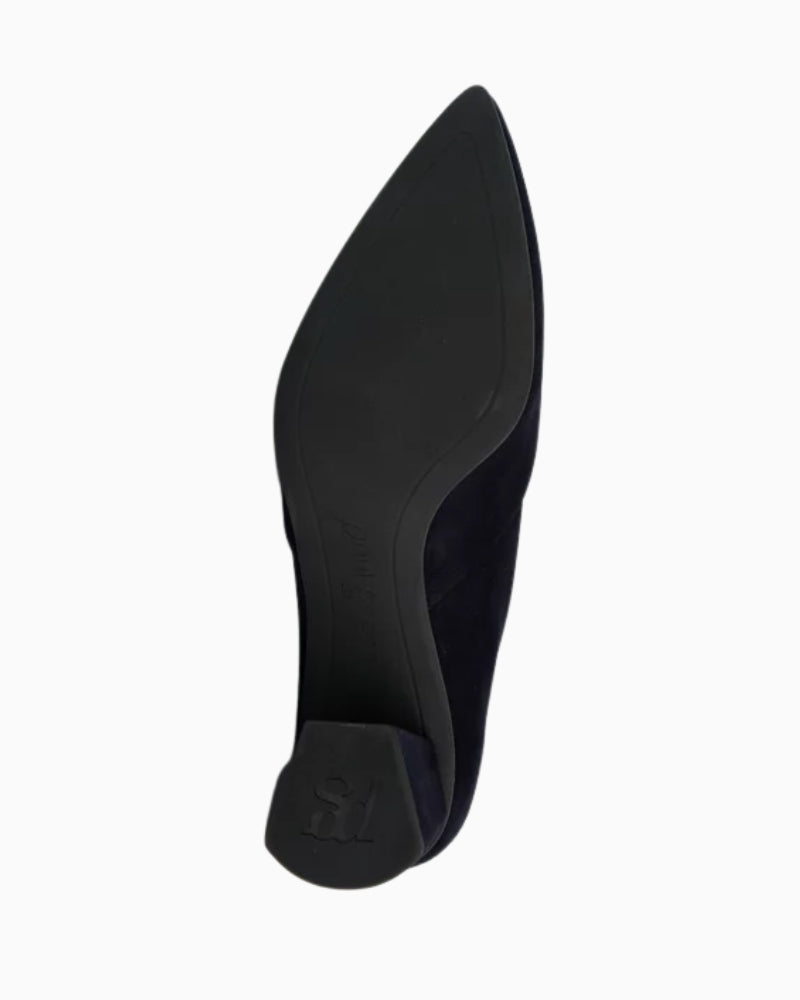Top view of suede Paul Green pumps showing cushioned insole and smooth finish