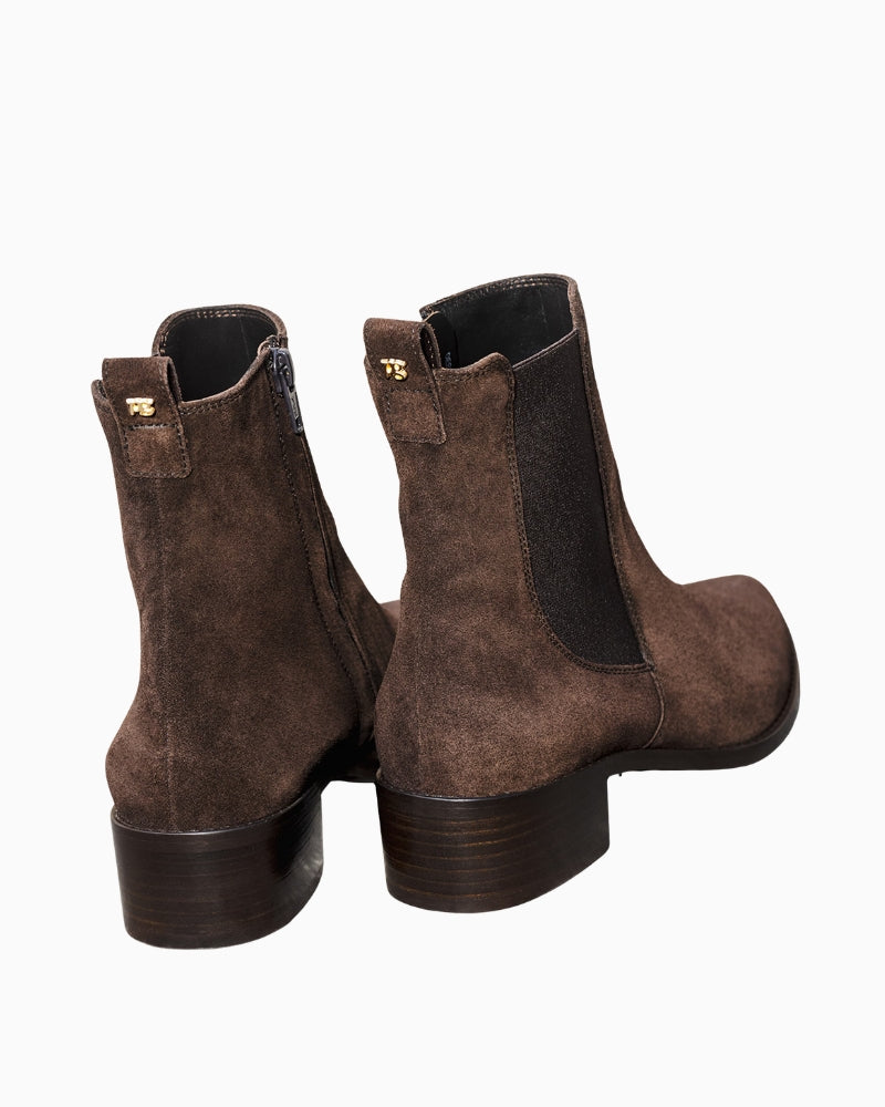 Paul Green Chelsea Boot brown suede heel detail