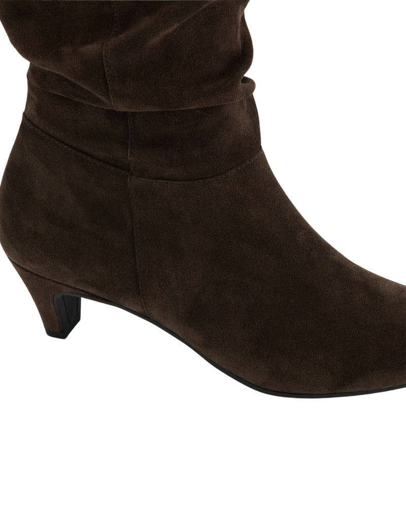 Paul Green Kitten Heel Boot brown suede heel detail