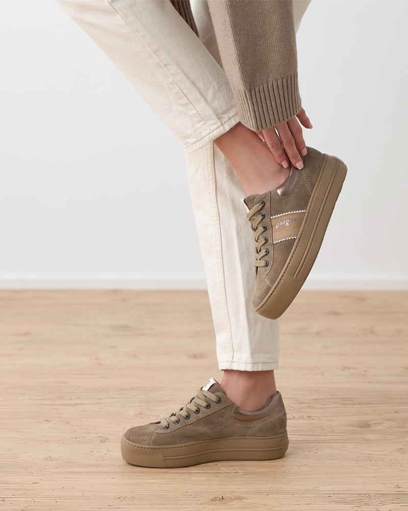 Paul Green Runner beige suede sneaker metallic detail