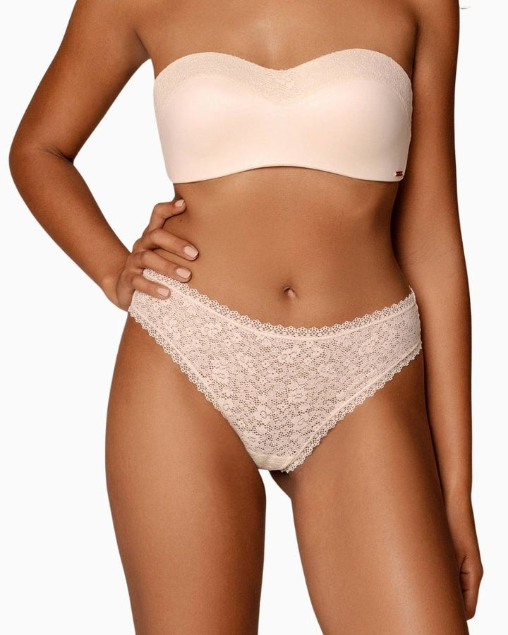 Lace string by Royal Lounge with no seams and soft waistband