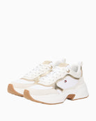 Chunky rubber sole with grip and height