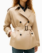 Waist belt and button detail on Tommy Hilfiger trench – Áines Boutique