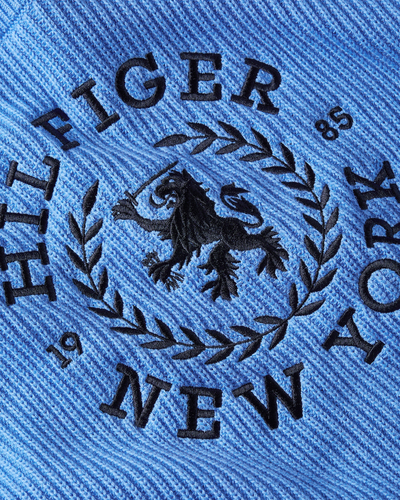 Tommy Hilfiger - Crest Graphic C-neck Sweater 