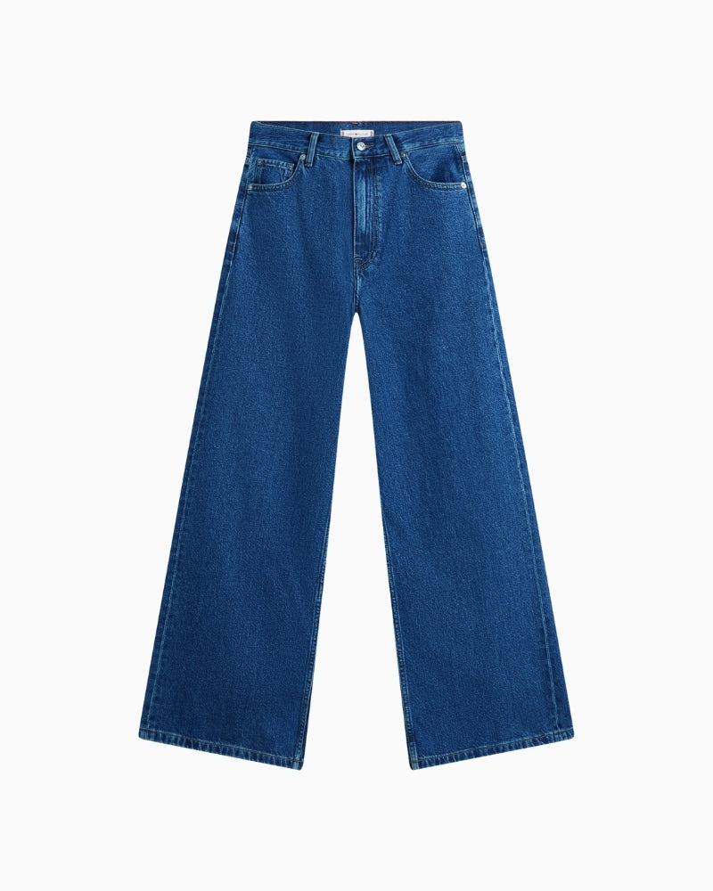 Front view of Tommy Hilfiger 70s wide leg jeans in cotton denim