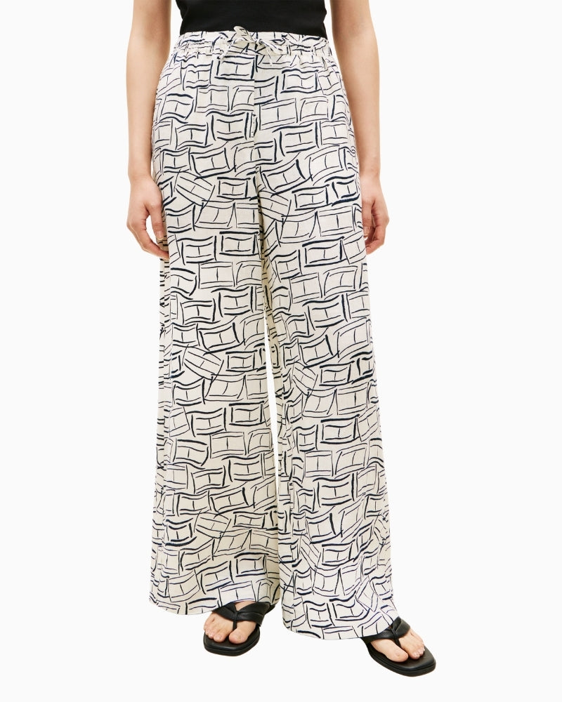 Tommy Hilfiger linen pull on pants front view – Áines Boutique
