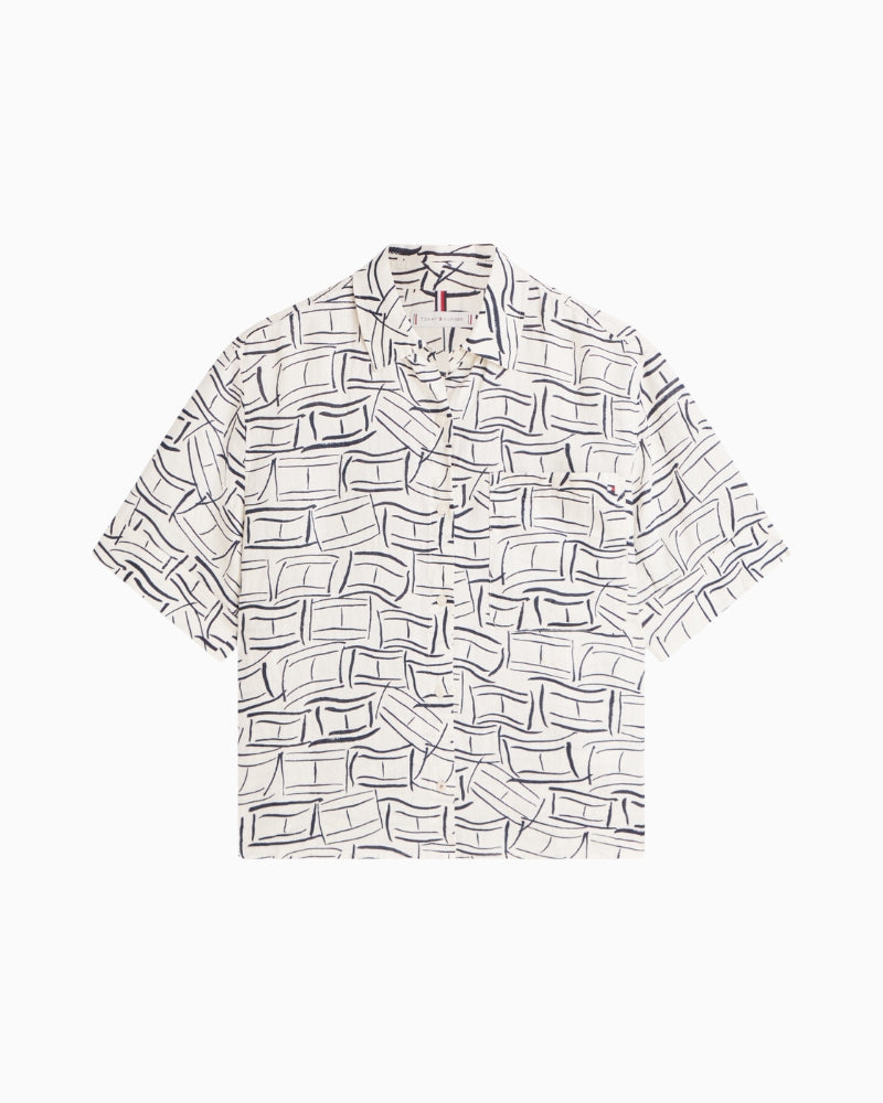 Graphic print detail on beige linen shirt – Áines Boutique