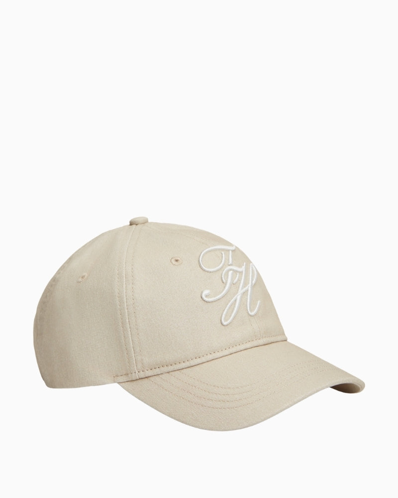 Tommy Hilfiger TH embroidered cap neutral front view – Áines Boutique