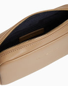 Tommy Hilfiger TH Essential camera bag beige interior detail – Áines Boutique