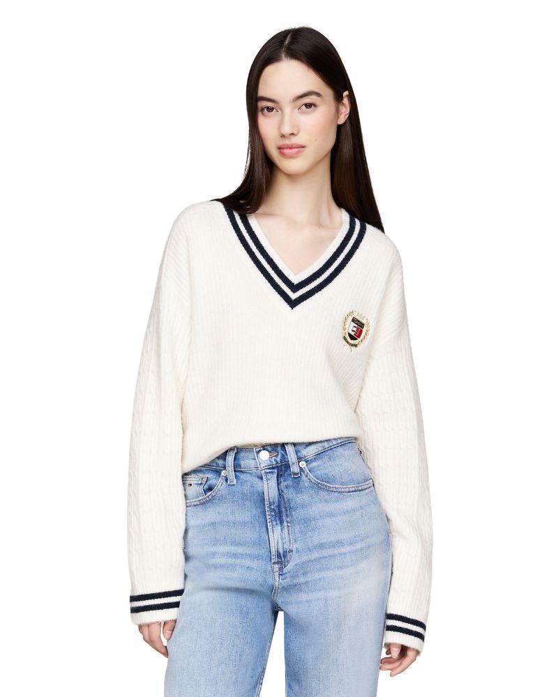 Tommy Hilfiger - V Neck Crest Cable Sweater 