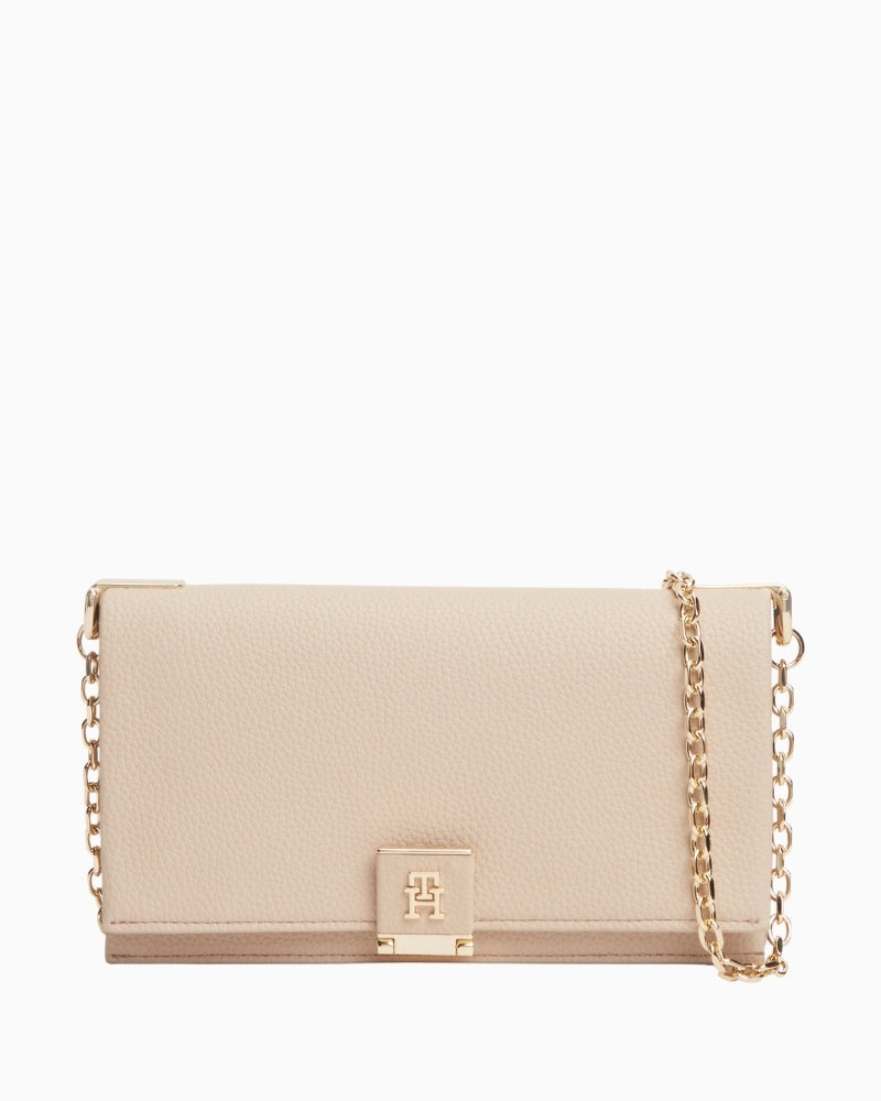 Tommy Hilfiger TH Her chain crossover beige front view – Áines Boutique
