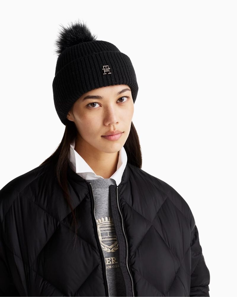 Tommy Hilfiger - Elevated Chic Beanie With PomPom 