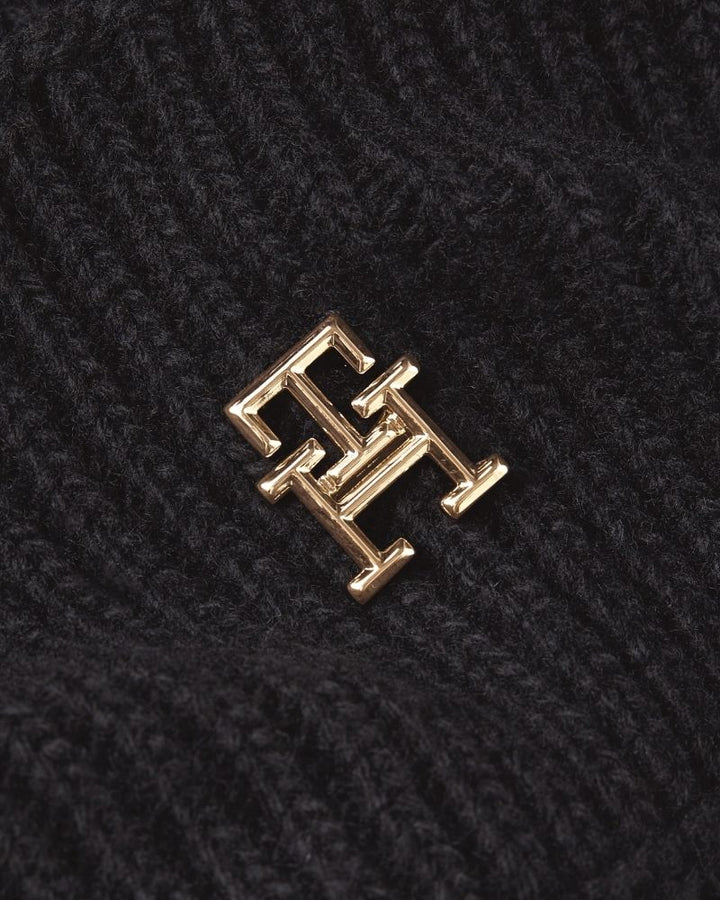 Tommy Hilfiger - Elevated Chic Beanie With PomPom 