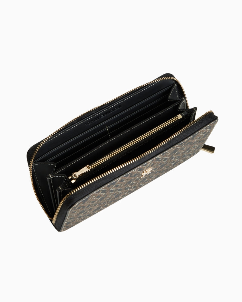 Tommy Hilfiger Icon Lrg ZA Mono Print Wallet in Black interior detail