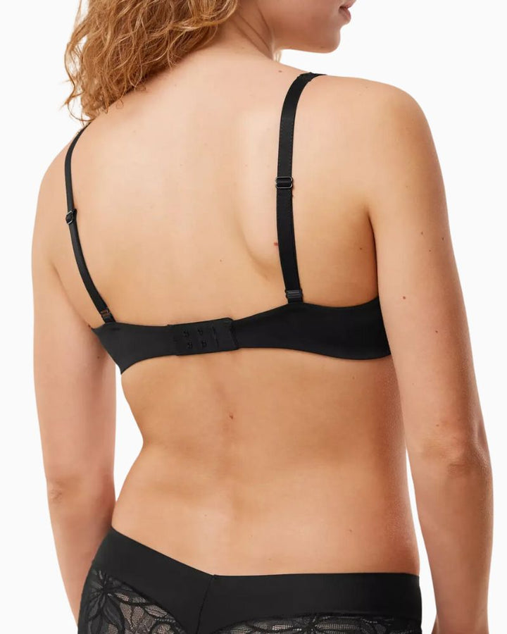 Triumph - Body Make-up Illusion Lace Bra 