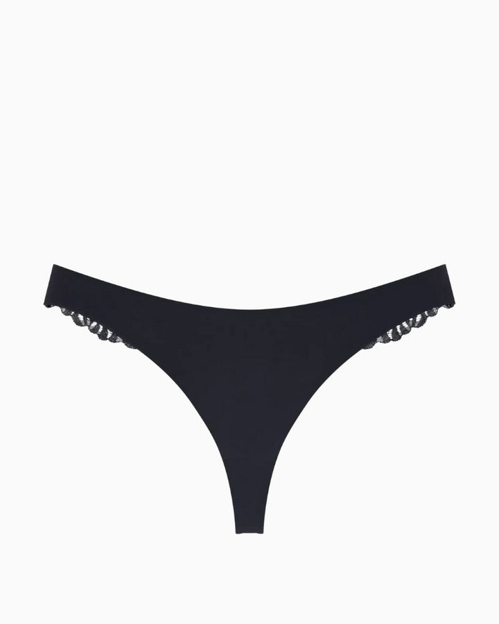 Front view of Triumph padded comfort wire bra showing seamless neckline
