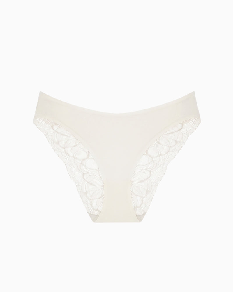 Triumph Body Make-Up Illusion Lace Tai Brief ecru front