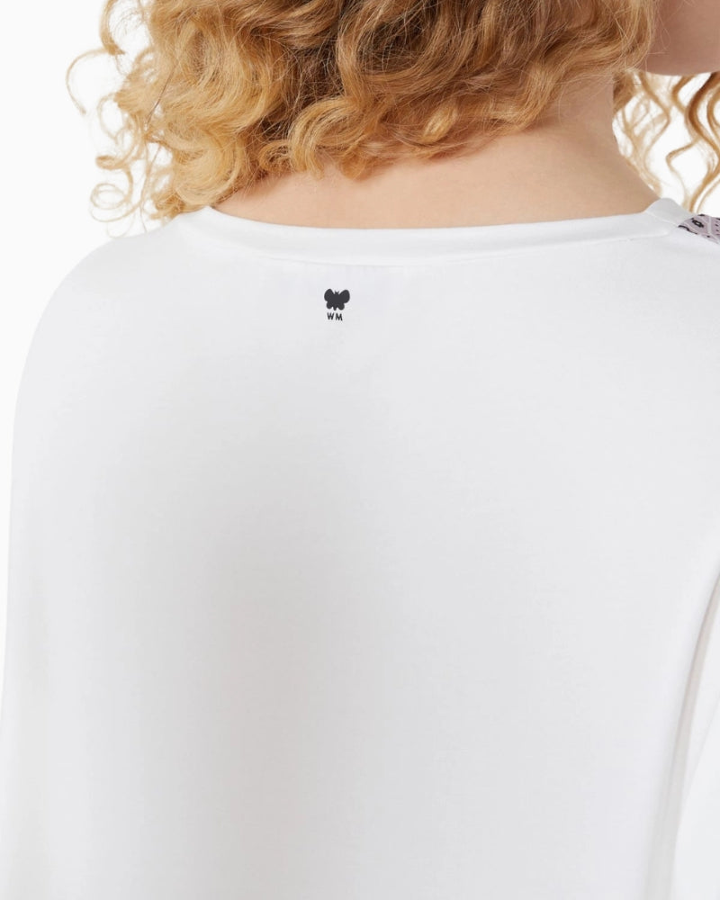 Back view close-up of crew neckline on Weekend Max Mara T-shirt – Áines Boutique