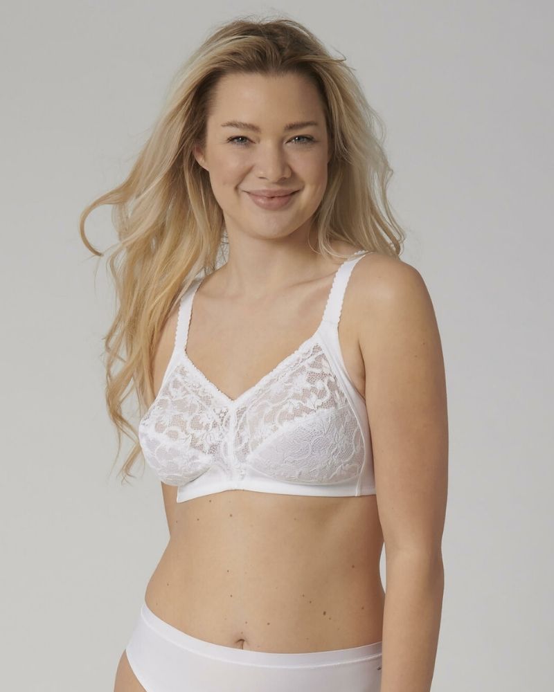 Triumph - Delicate Doreen in White