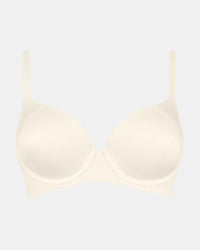 Triumph - Body Make-Up Soft Touch in Cream - Full View