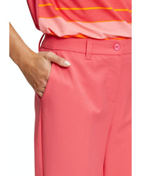 Betty Barclay - 3/4 Classic Pant in Coral - Close View