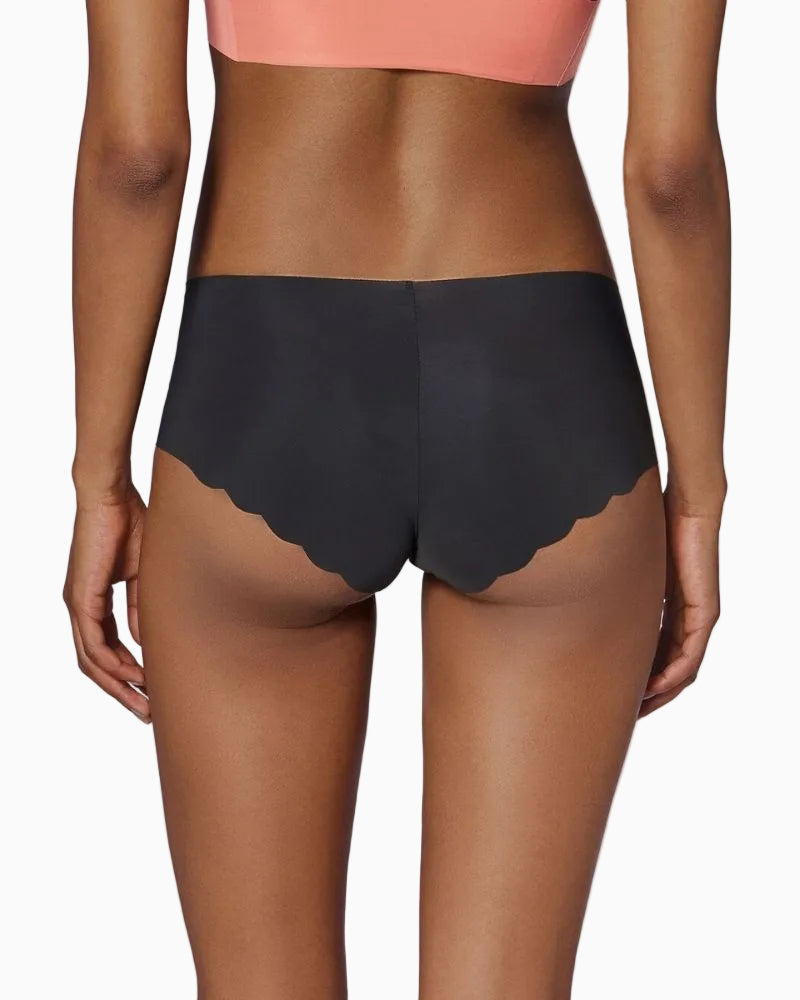 Triumph - Zero Microfibre in Black - Rear View